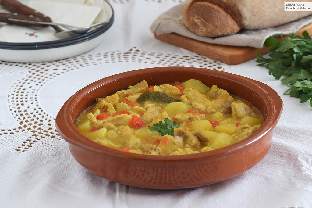 Tojunto de pollo y conejo con IGP Ajo Morado de las Pedroeras