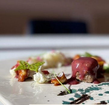 Cous cous  de coliflor con cordero  manchego